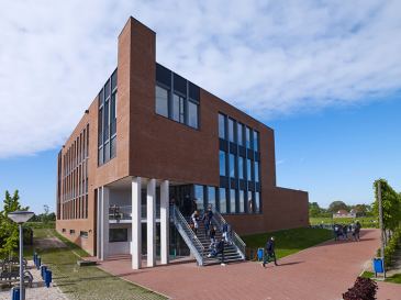 Schoolgebouw de Lingeborgh