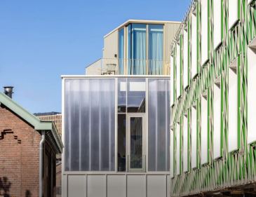 Gebouw G op NRE-terrein